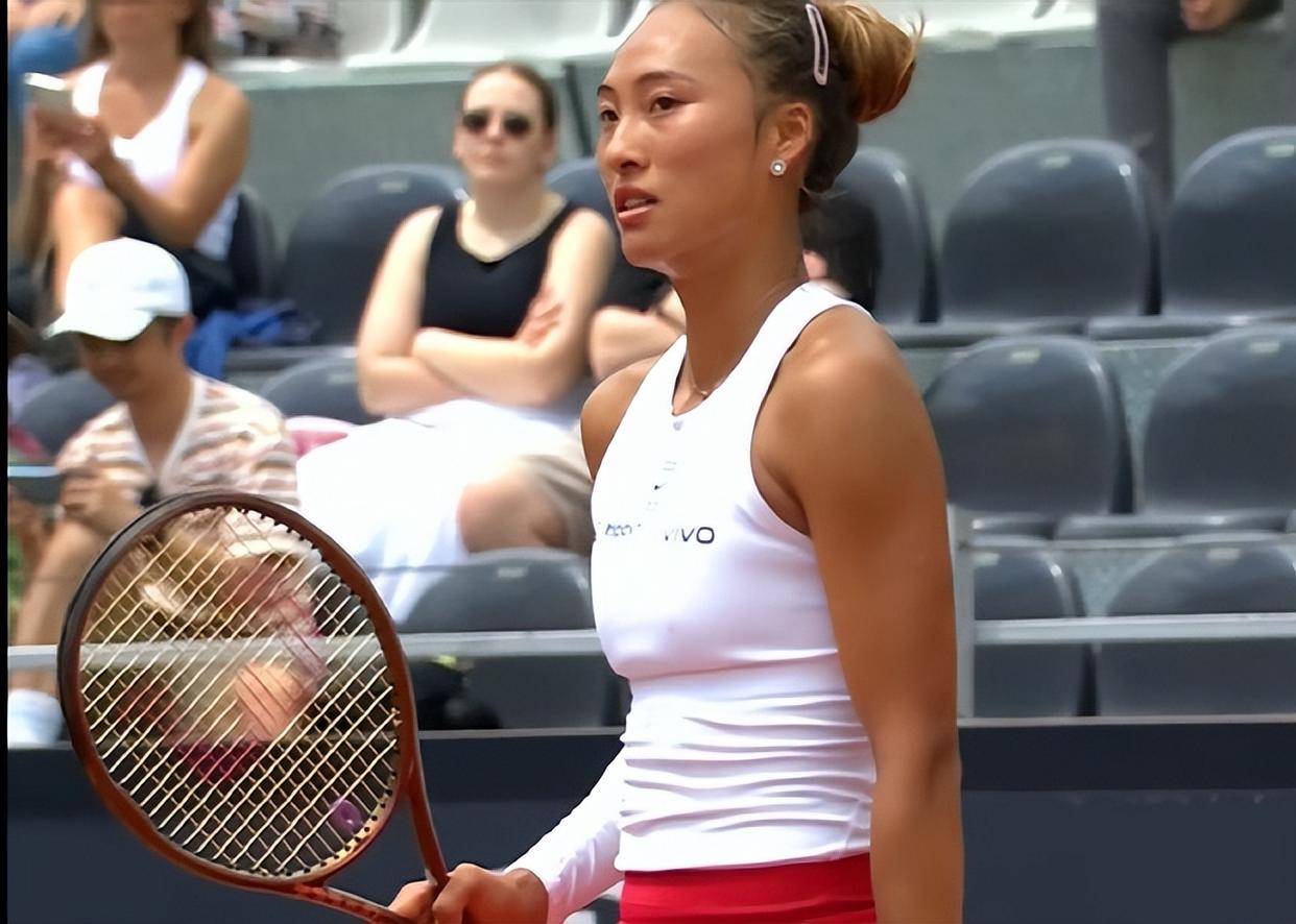 郑钦文终获红土赛季首胜，第三轮对手确定对一姐考验仍继续